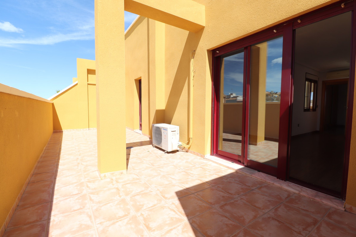 Se vende Apartamento Planta Media de 2 dormitorios en Costa Blanca, Alicante, España