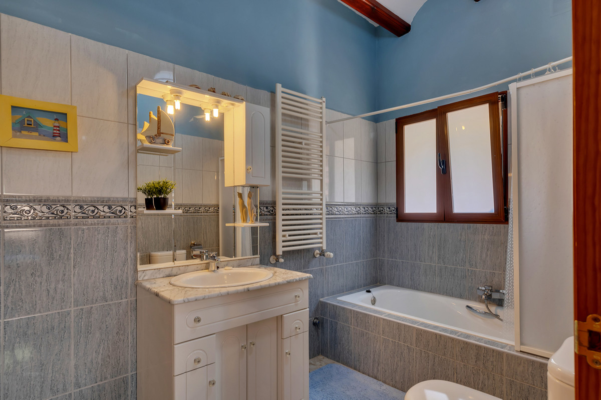 Se vende Finca - Cortijo de 4 dormitorios en Costa Blanca, Alicante, España