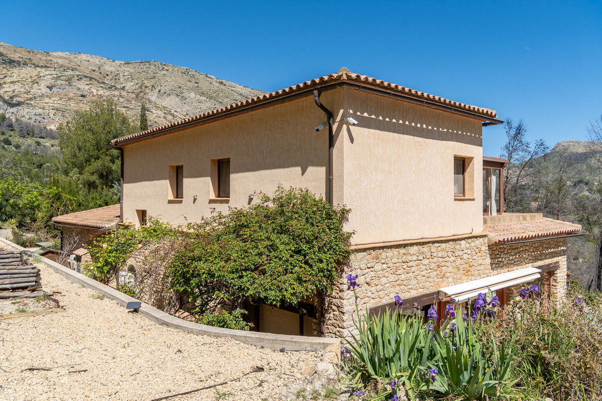 Se vende Finca - Cortijo de 4 dormitorios en Costa Blanca, Alicante, España
