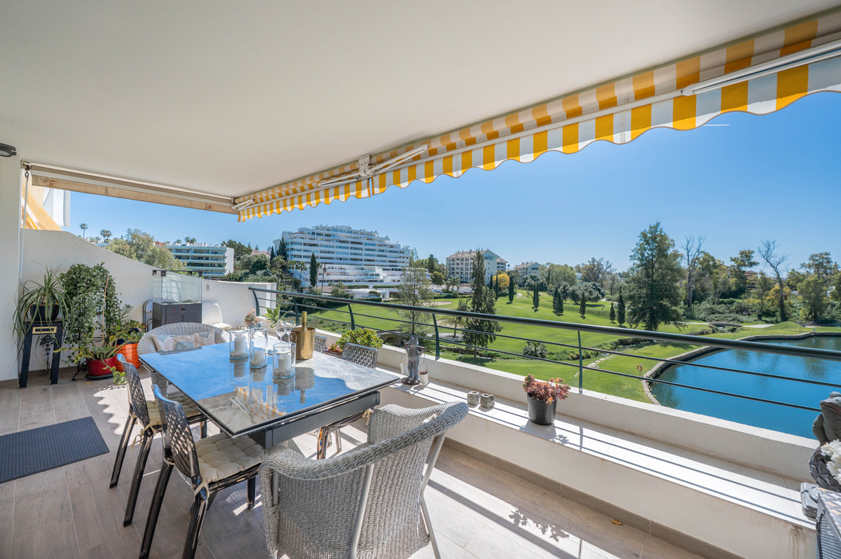 4 Bed Apartment for sale in Guadalmina Alta Costa Del Sol, Málaga, Spain
