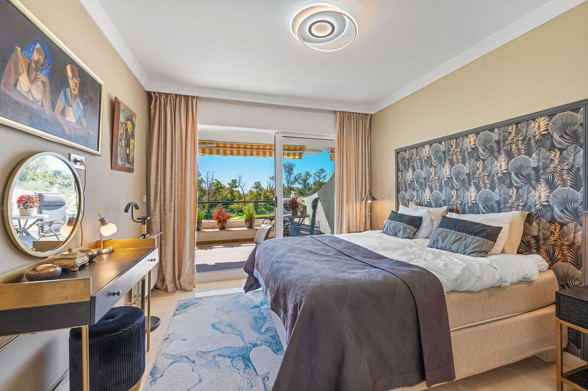 4 Bed Apartment for sale in Guadalmina Alta Costa Del Sol, Málaga, Spain