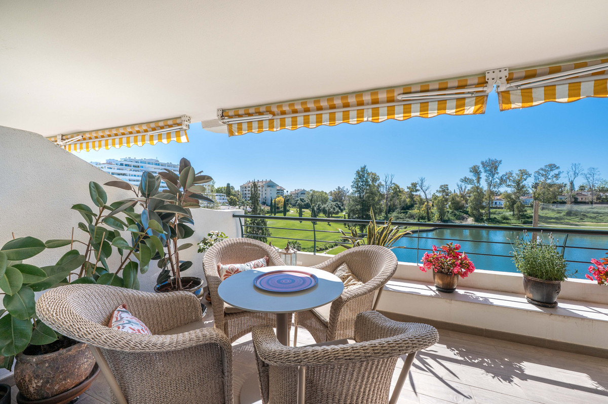 4 Bed Apartment for sale in Guadalmina Alta Costa Del Sol, Málaga, Spain