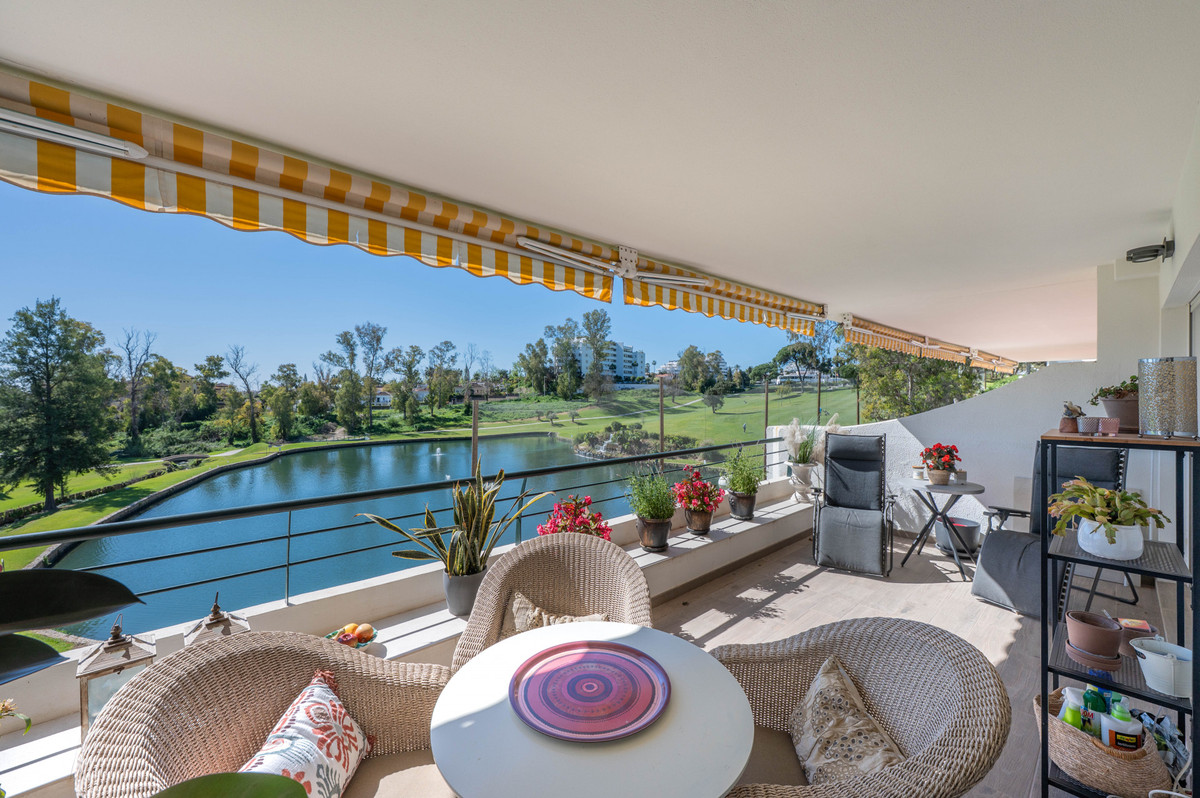 4 Bed Apartment for sale in Guadalmina Alta Costa Del Sol, Málaga, Spain