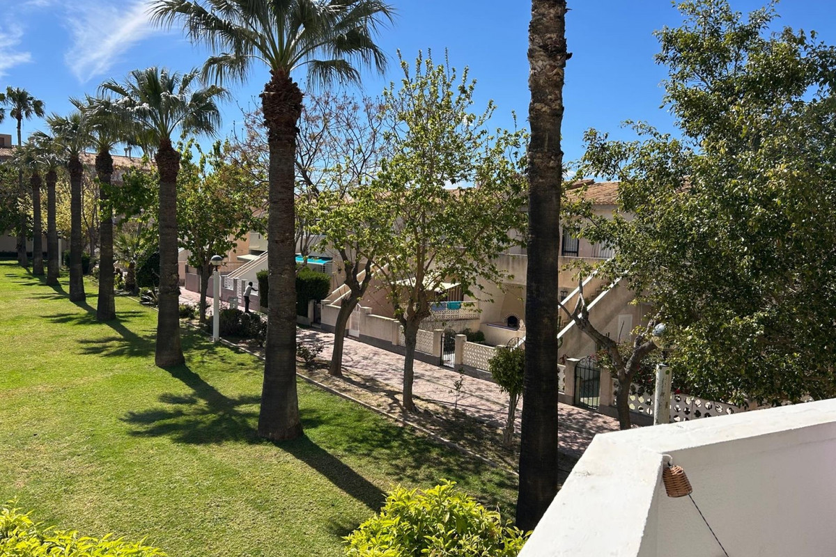 Se vende Apartamento Planta Media de 1 dormitorios en Costa Blanca, Alicante, España