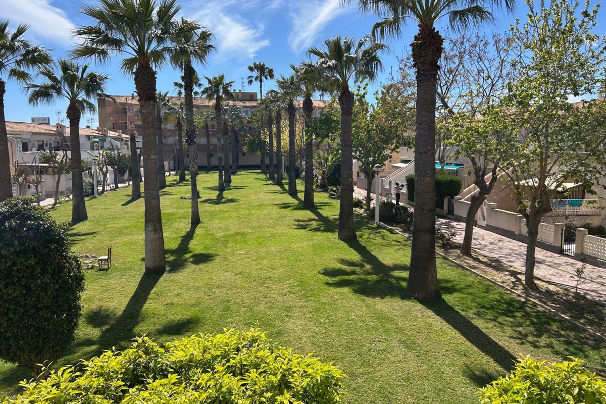 Se vende Apartamento Planta Media de 1 dormitorios en Costa Blanca, Alicante, España