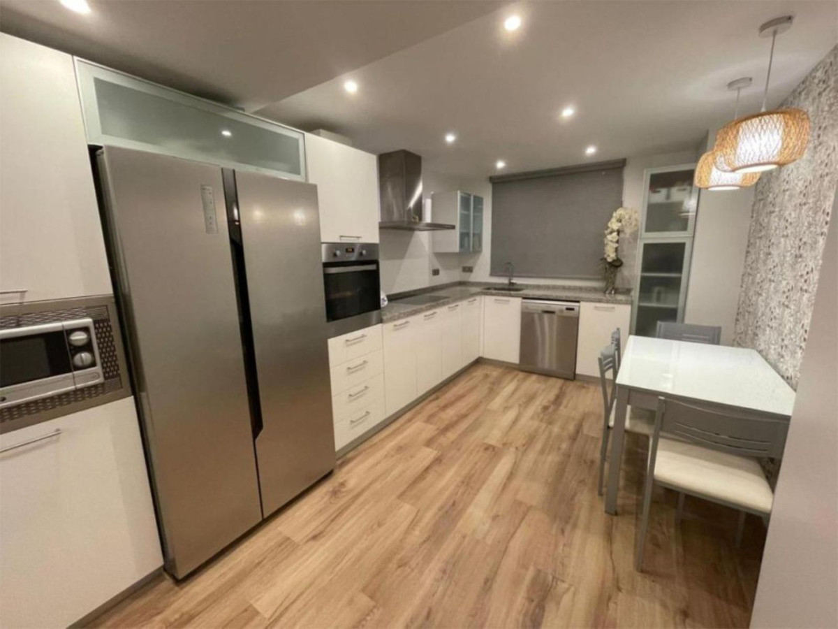 4 Bed Townhouse for sale in Marbella Costa Del Sol, Málaga, Spain
