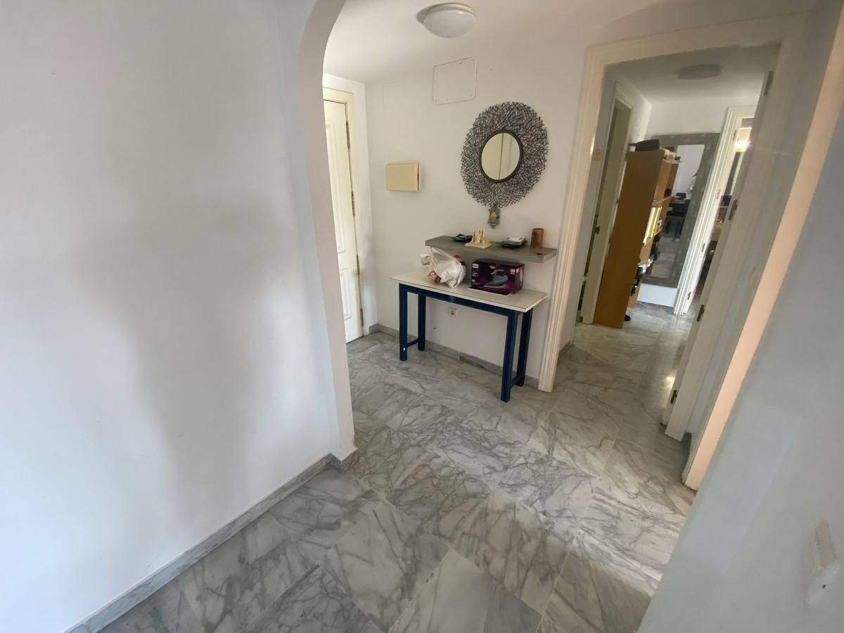 2 Bed Apartment for sale in Nueva Andalucía Costa Del Sol, Málaga, Spain