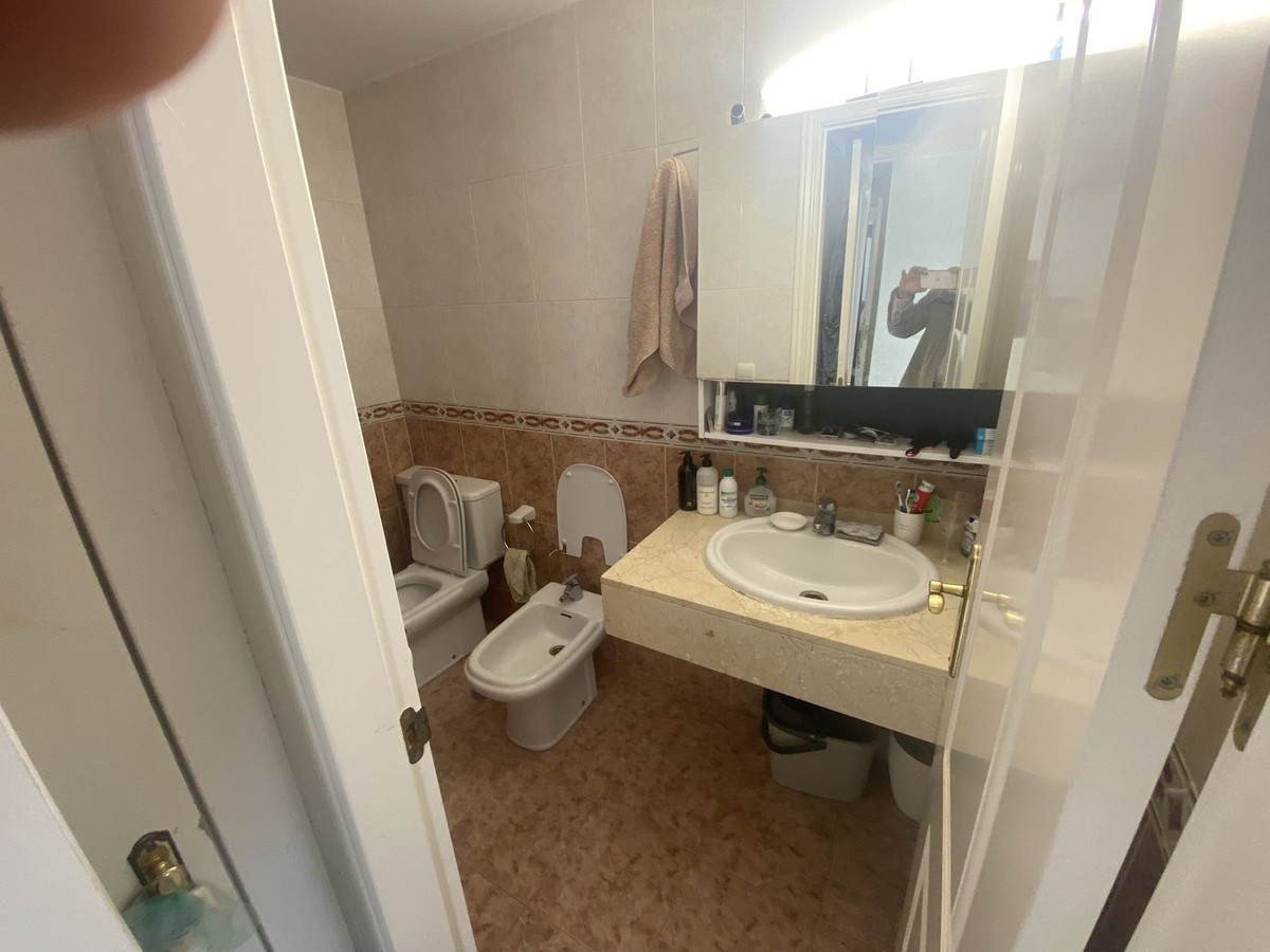 2 Bed Apartment for sale in Nueva Andalucía Costa Del Sol, Málaga, Spain