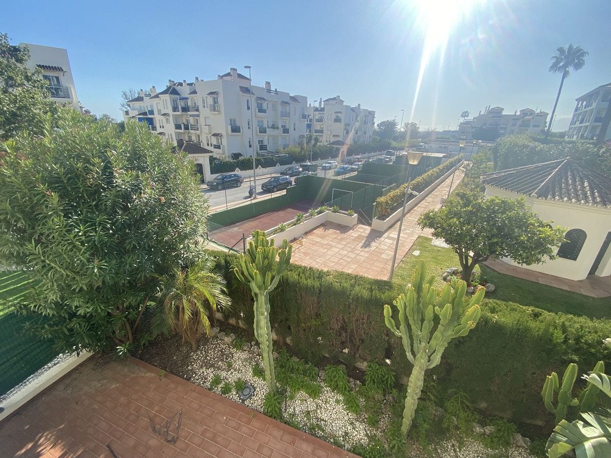 2 Bed Apartment for sale in Nueva Andalucía Costa Del Sol, Málaga, Spain