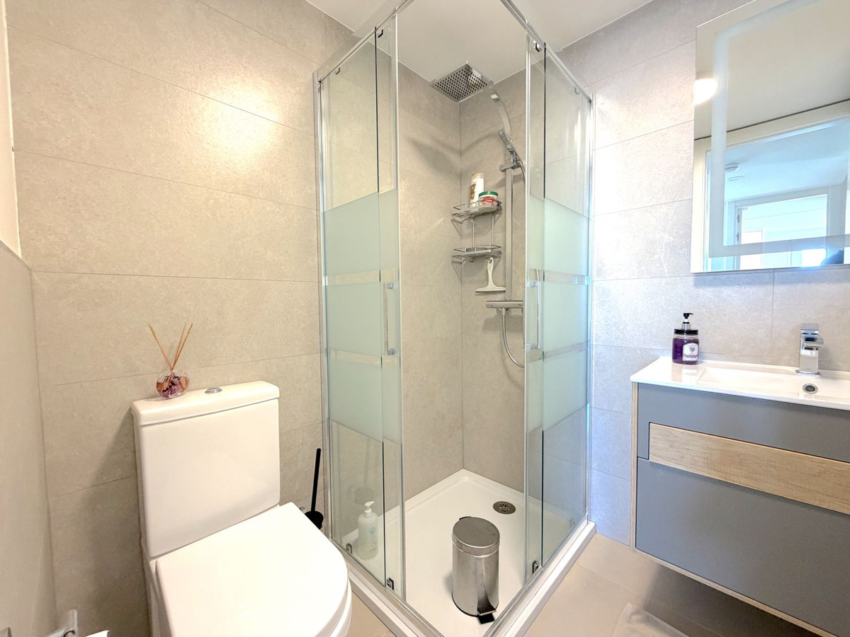 3 Bed Apartment for sale in Torreblanca Costa Del Sol, Málaga, Spain
