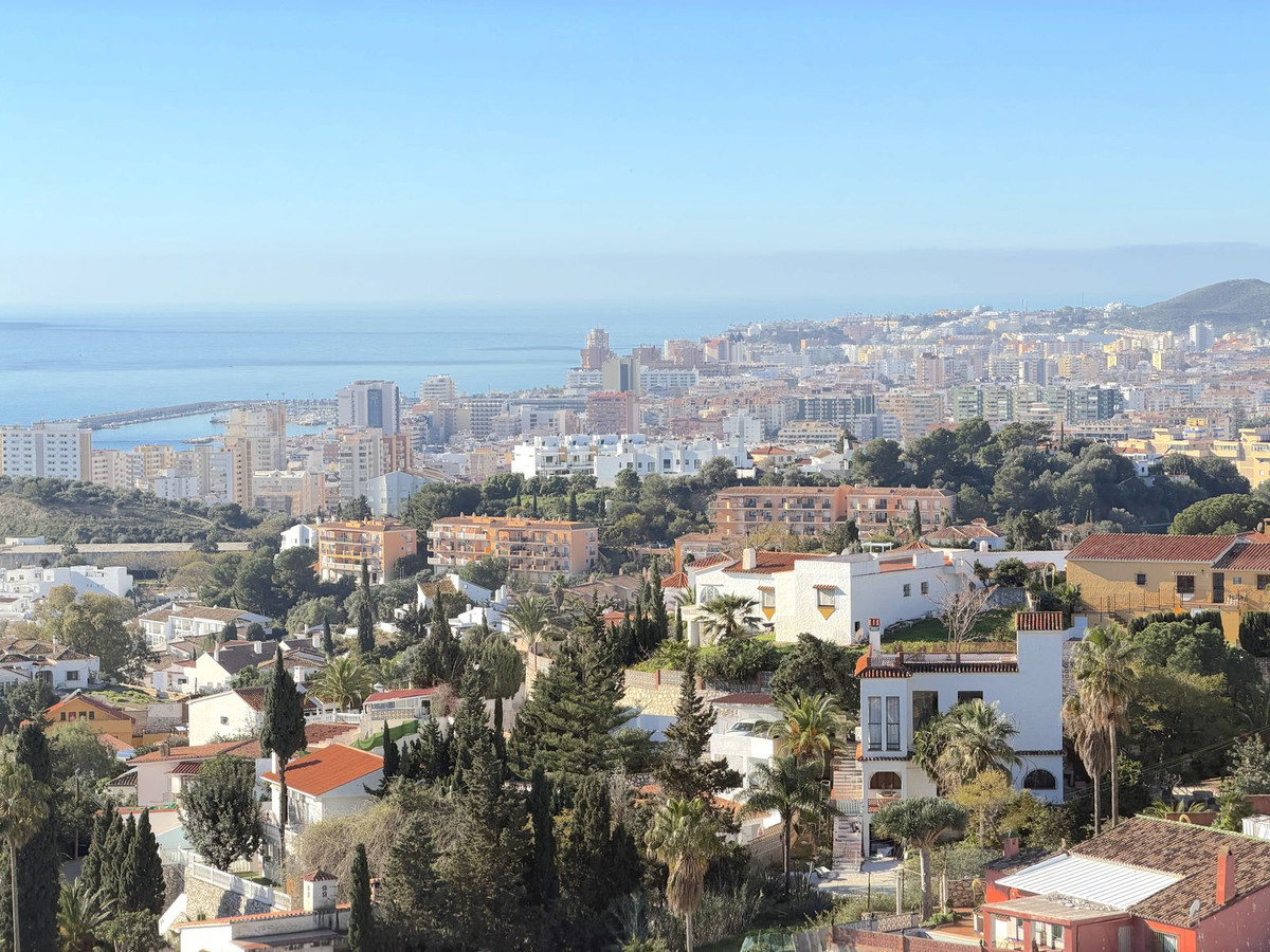 3 Bed Apartment for sale in Torreblanca Costa Del Sol, Málaga, Spain
