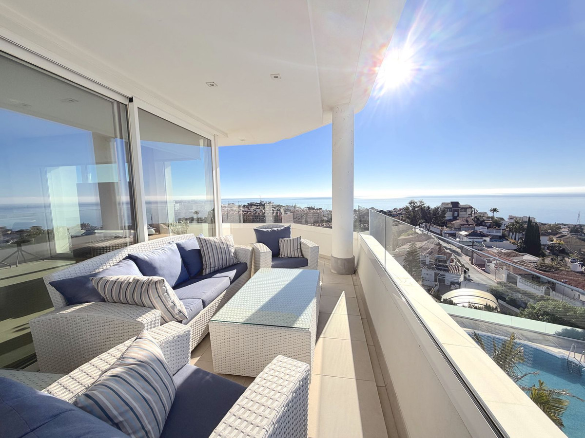 3 Bed Apartment for sale in Torreblanca Costa Del Sol, Málaga, Spain