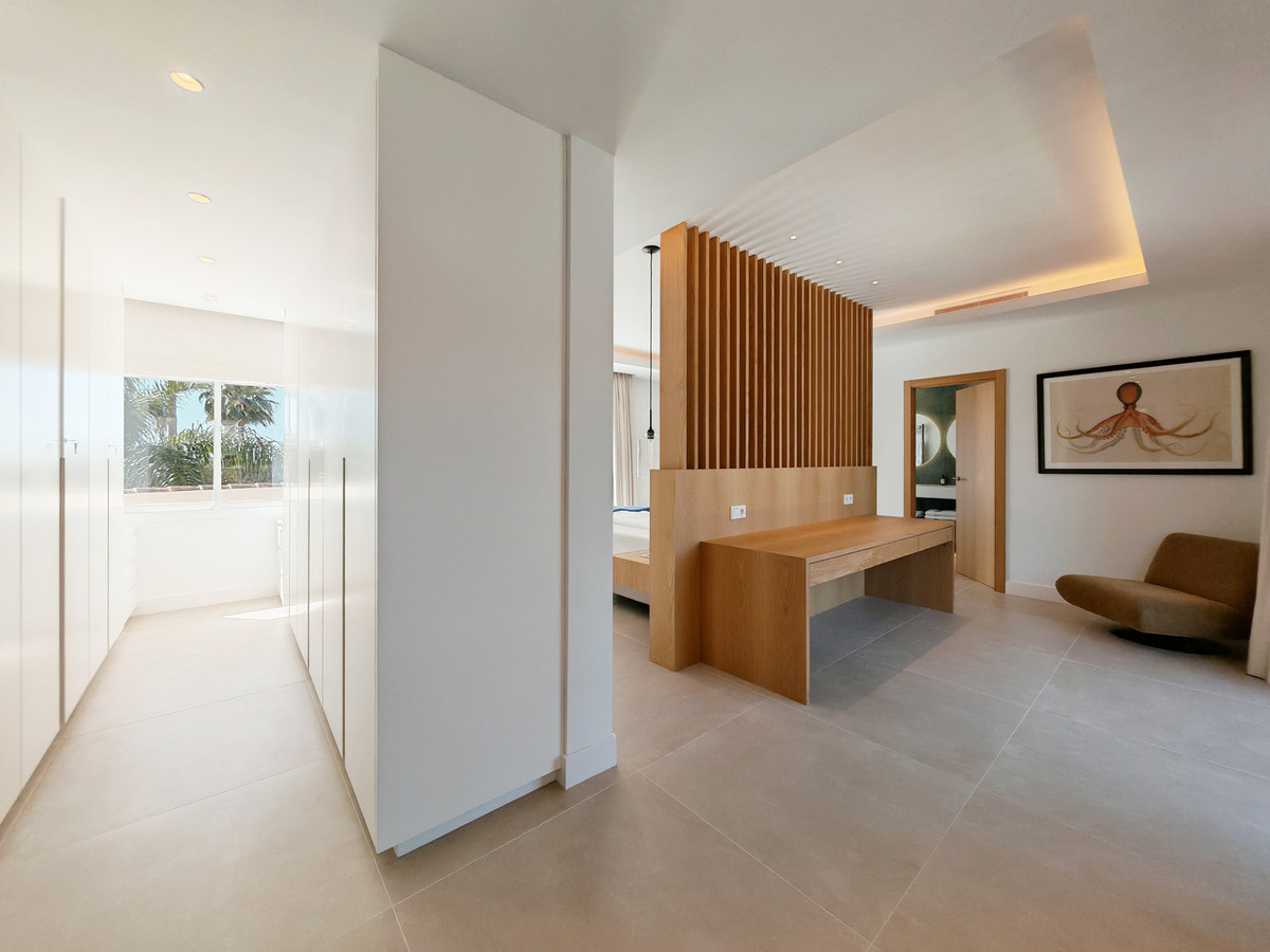 Se vende Villa - Chalet de 4 dormitorios en Costa Del Sol, Málaga, España