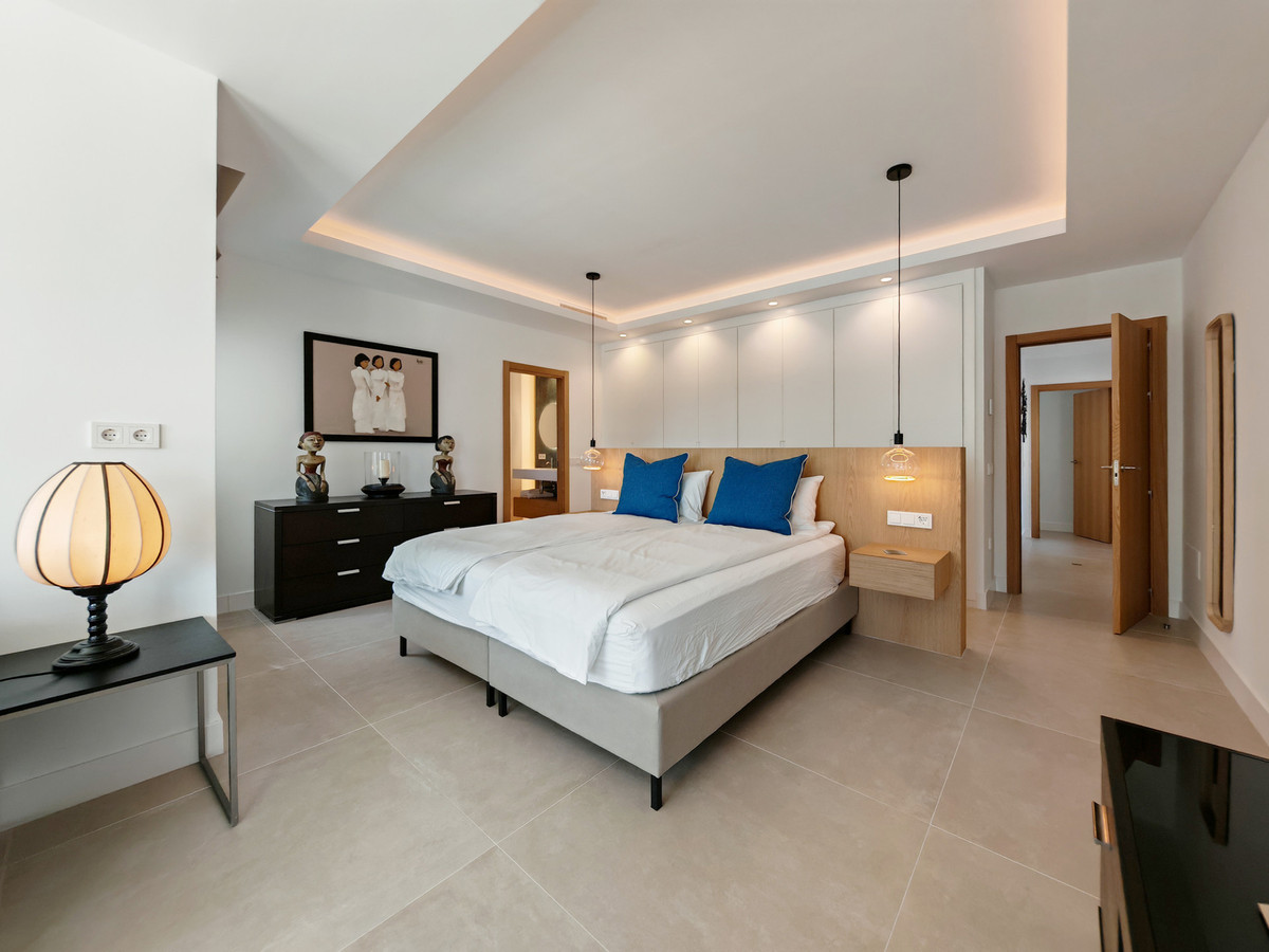 Se vende Villa - Chalet de 4 dormitorios en Costa Del Sol, Málaga, España