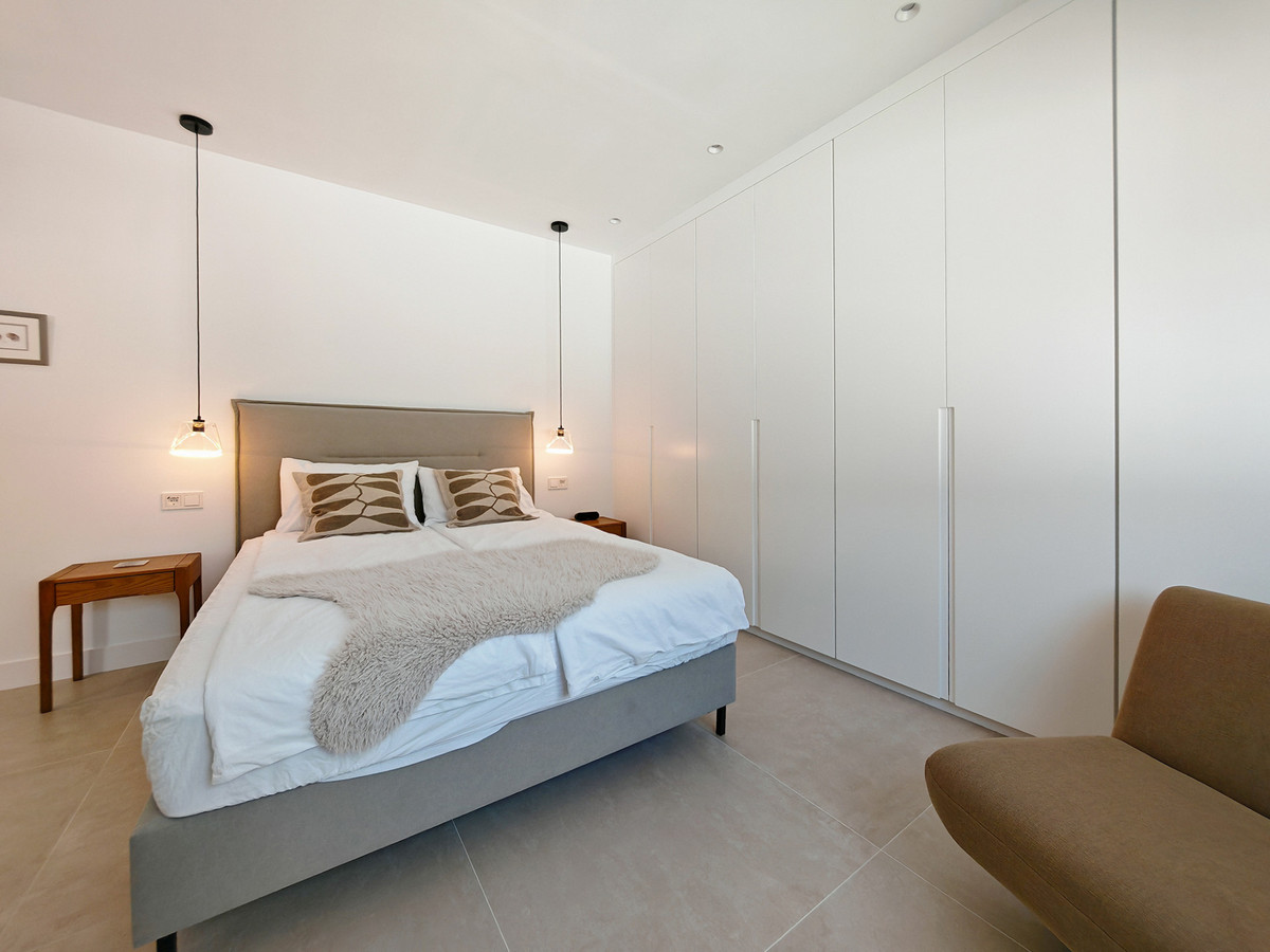 Se vende Villa - Chalet de 4 dormitorios en Costa Del Sol, Málaga, España
