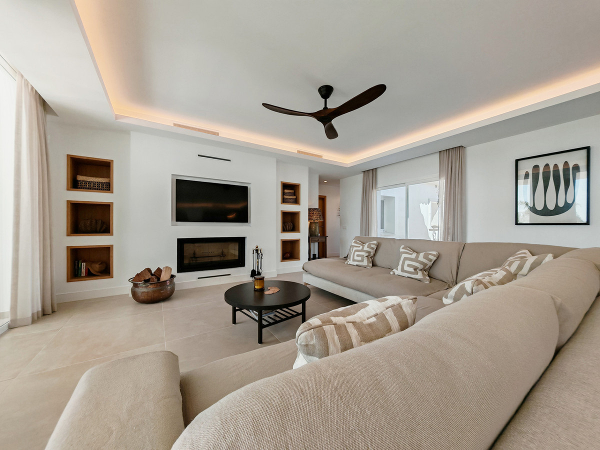 Se vende Villa - Chalet de 4 dormitorios en Costa Del Sol, Málaga, España