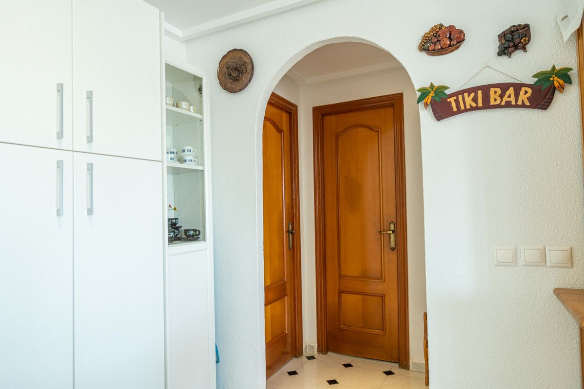 Se vende Apartamento Planta Media de 2 dormitorios en Costa Blanca, Alicante, España