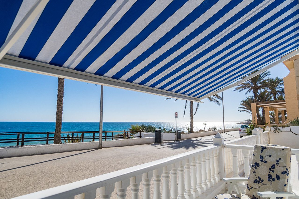 Se vende Apartamento Planta Media de 2 dormitorios en Costa Blanca, Alicante, España