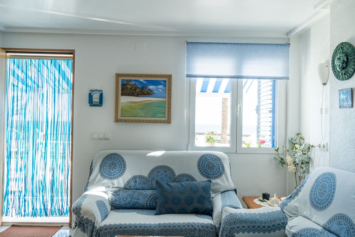 Se vende Apartamento Planta Media de 2 dormitorios en Costa Blanca, Alicante, España