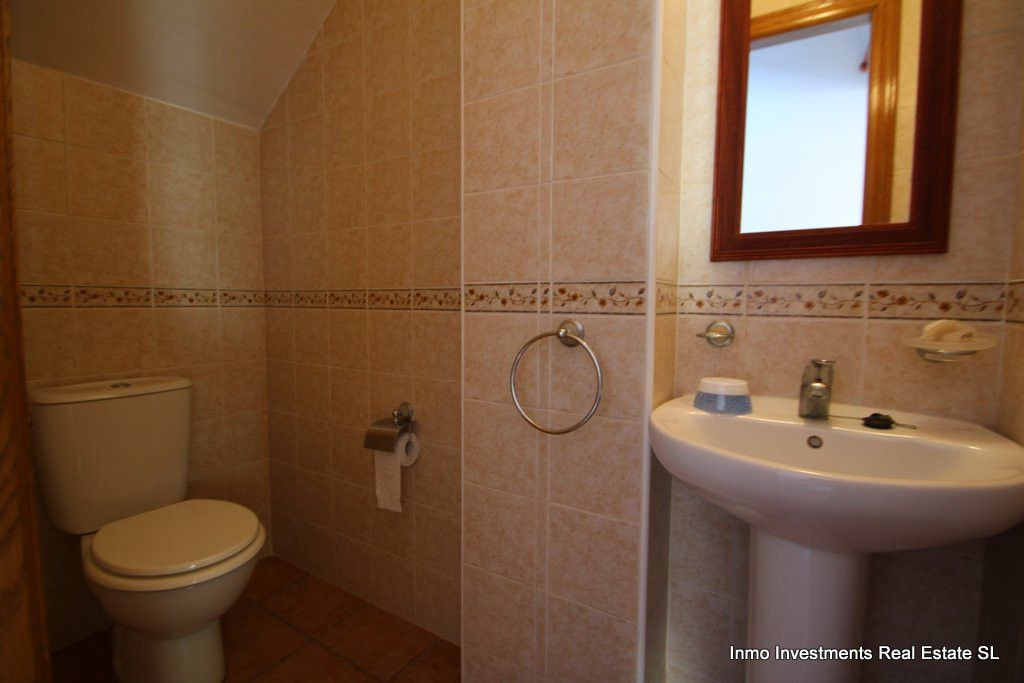 Se vende Villa - Chalet de 4 dormitorios en Costa Blanca, Alicante, España