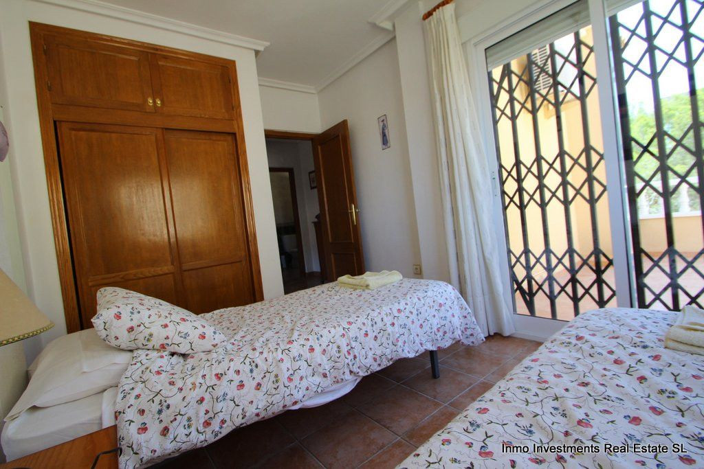 Se vende Villa - Chalet de 4 dormitorios en Costa Blanca, Alicante, España