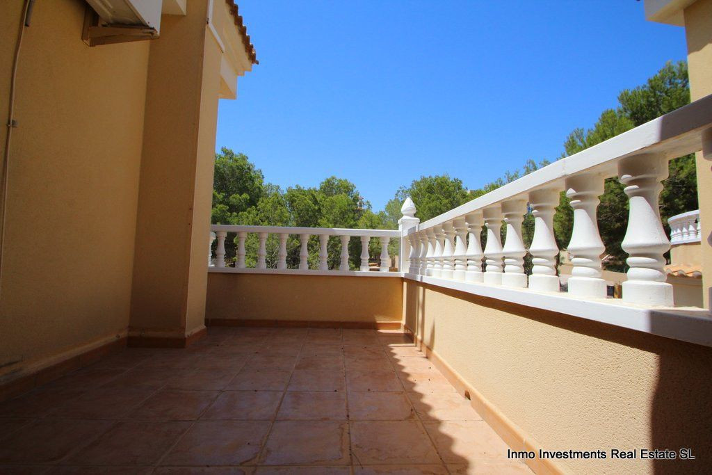 Se vende Villa - Chalet de 4 dormitorios en Costa Blanca, Alicante, España
