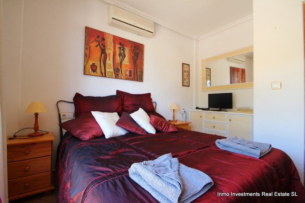 Se vende Villa - Chalet de 4 dormitorios en Costa Blanca, Alicante, España