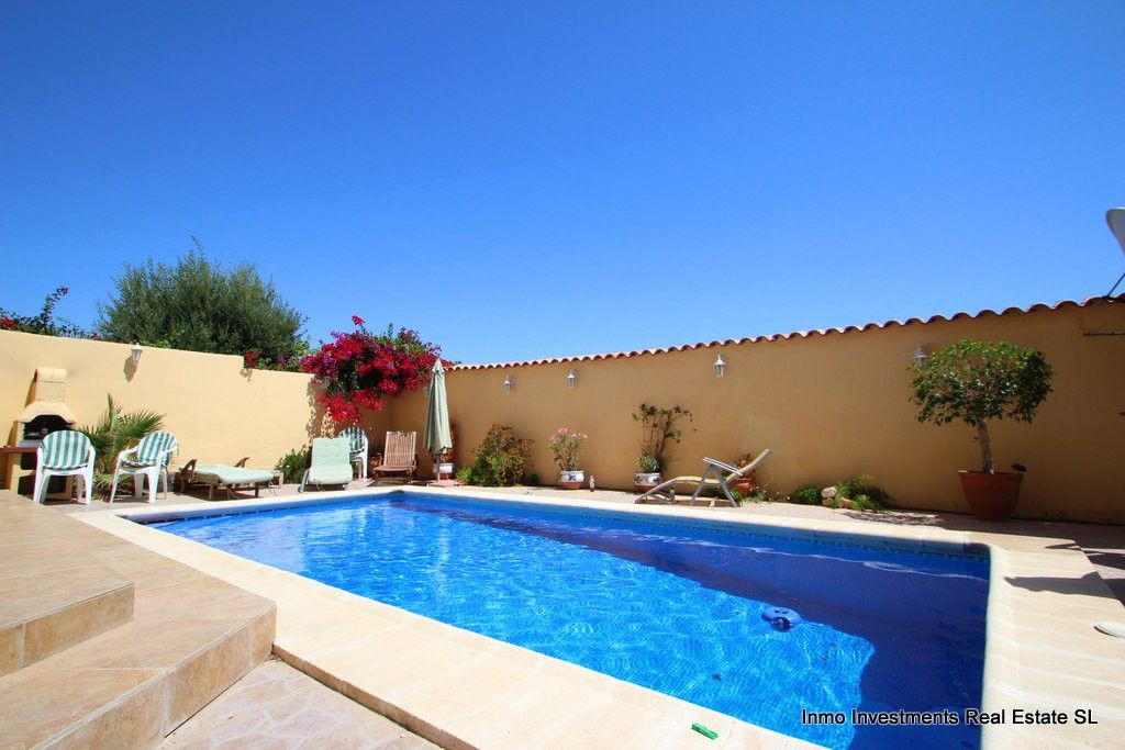 Se vende Villa - Chalet de 4 dormitorios en Costa Blanca, Alicante, España