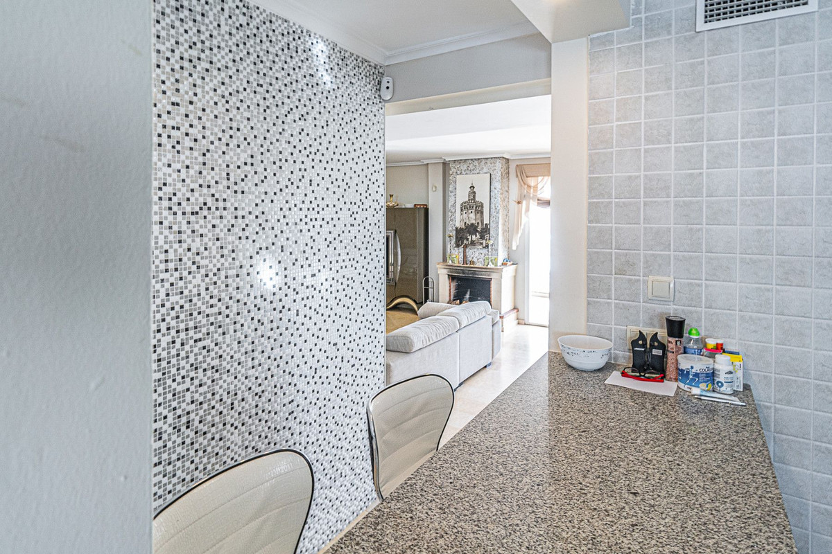 5 Bed Townhouse for sale in Torrevieja Costa Blanca, Alicante, Spain