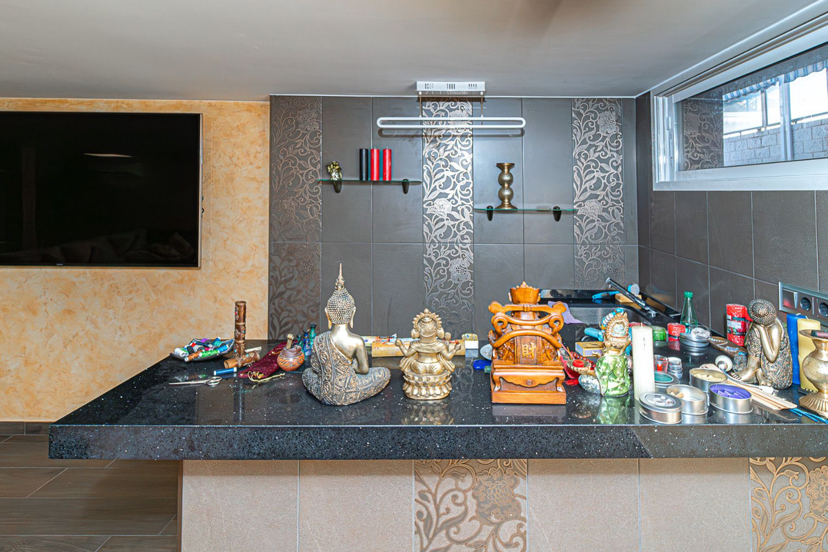 5 Bed Townhouse for sale in Torrevieja Costa Blanca, Alicante, Spain
