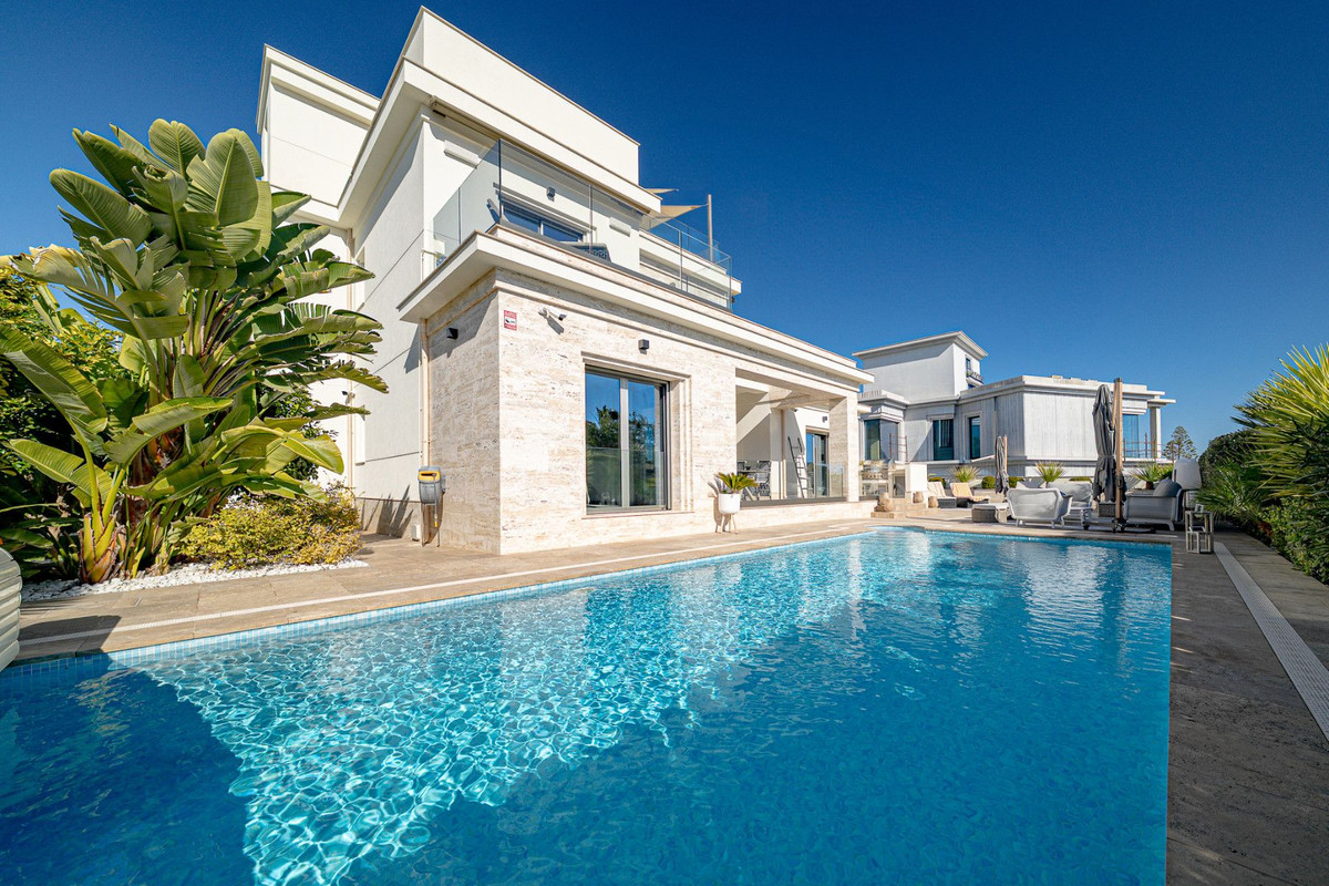 6 Bed Townhouse for sale in Orihuela Costa Costa Blanca, Alicante, Spain
