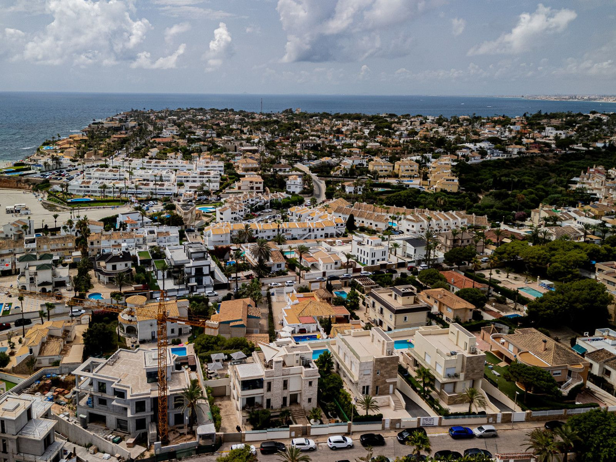 6 Bed Townhouse for sale in Orihuela Costa Costa Blanca, Alicante, Spain