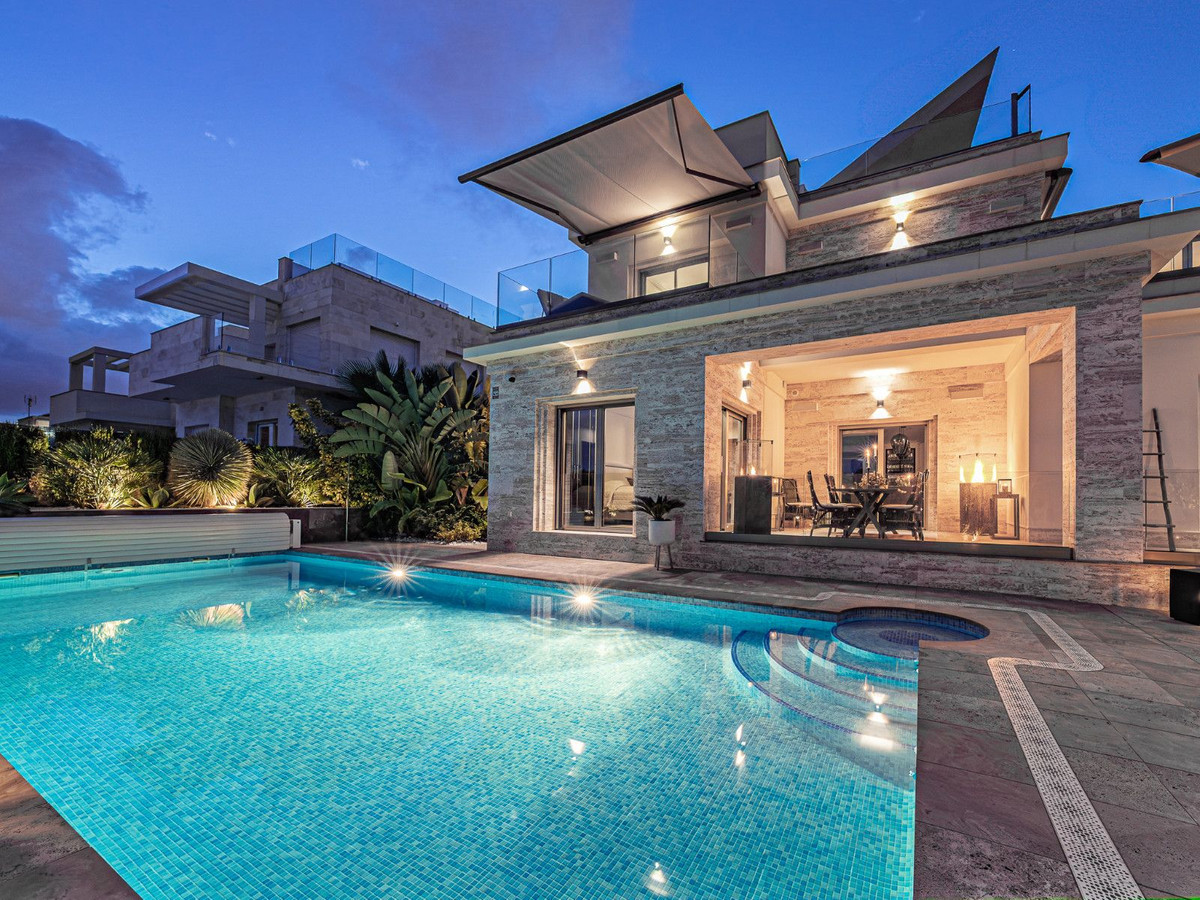 6 Bed Townhouse for sale in Orihuela Costa Costa Blanca, Alicante, Spain