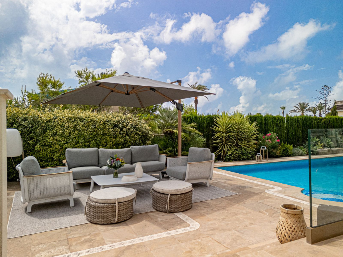 6 Bed Townhouse for sale in Orihuela Costa Costa Blanca, Alicante, Spain