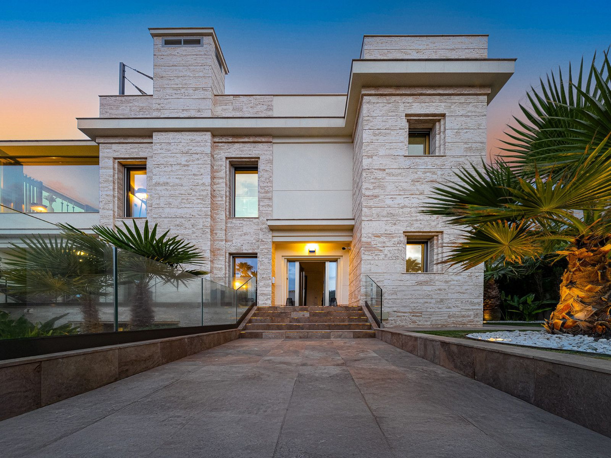 6 Bed Townhouse for sale in Orihuela Costa Costa Blanca, Alicante, Spain