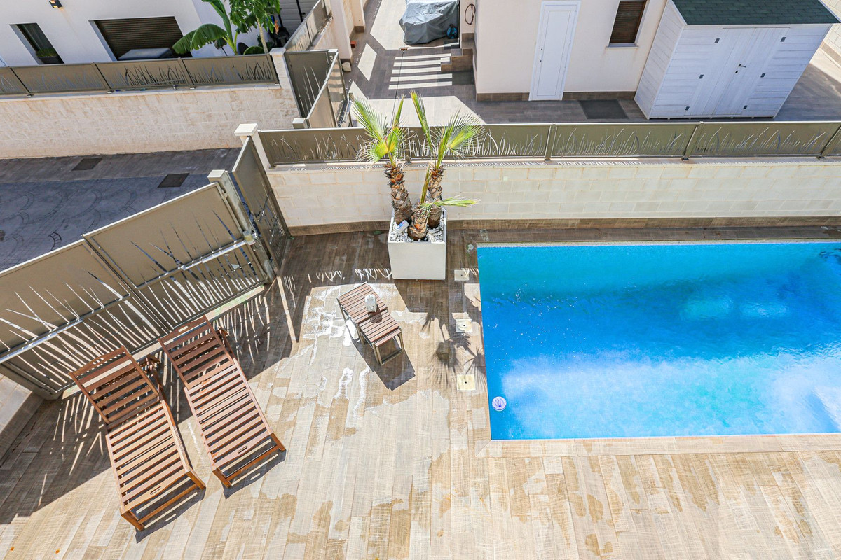 Se vende Villa - Chalet de 3 dormitorios en Costa Blanca, Alicante, España