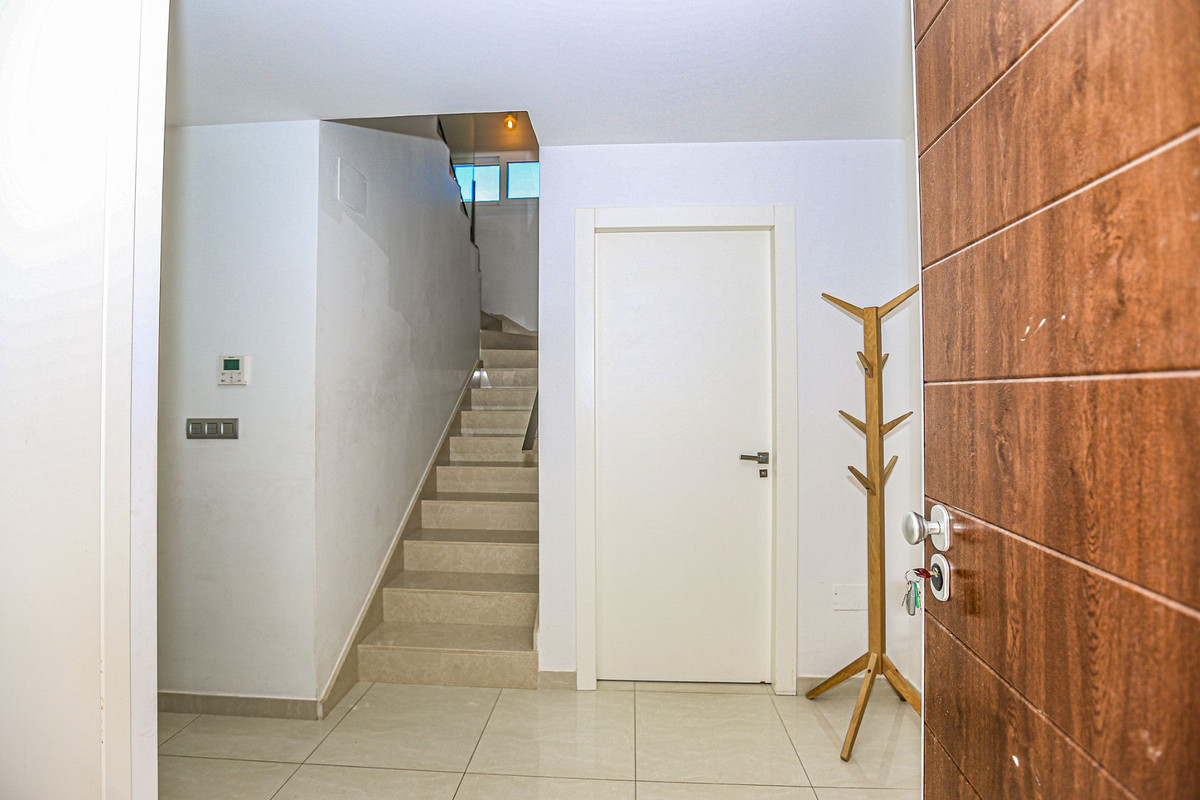 Se vende Villa - Chalet de 3 dormitorios en Costa Blanca, Alicante, España