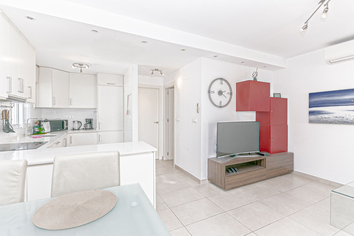 Se vende Villa - Chalet de 4 dormitorios en Costa Blanca, Alicante, España