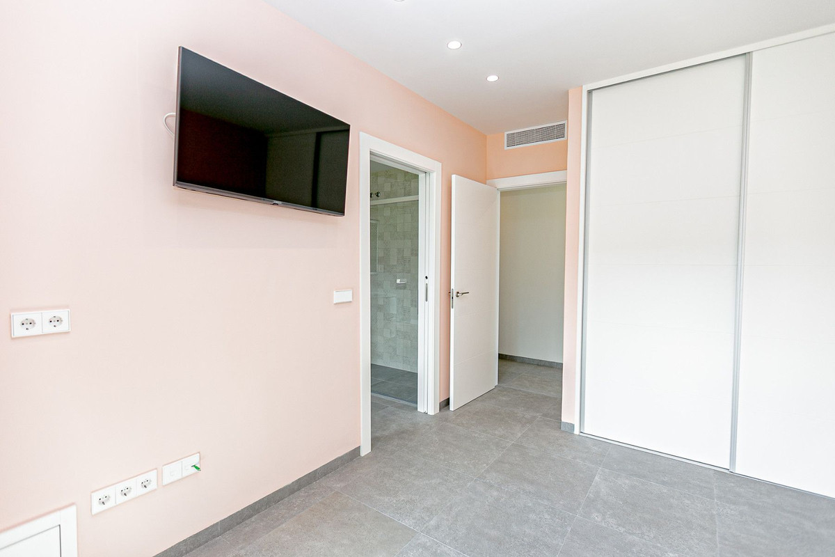 Se vende Villa - Chalet de 5 dormitorios en Costa Calida, Murcia, España