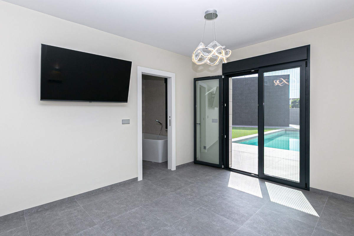 Se vende Villa - Chalet de 5 dormitorios en Costa Calida, Murcia, España