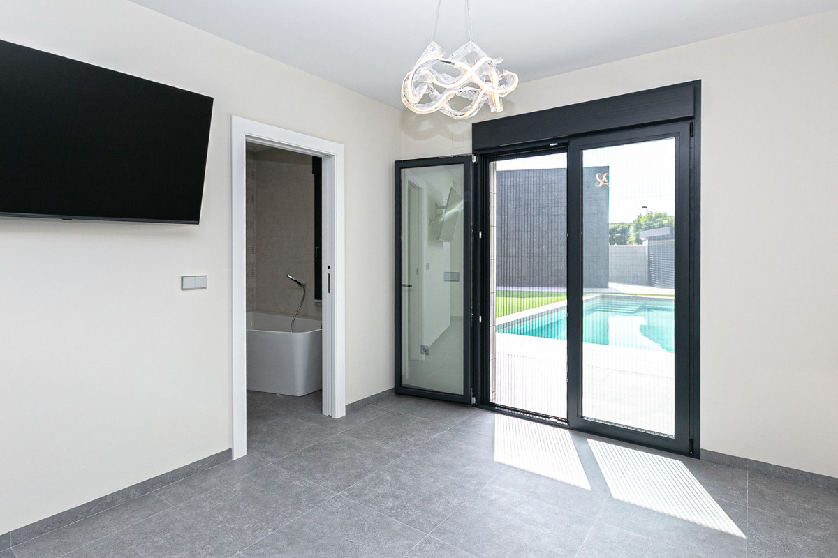 Se vende Villa - Chalet de 5 dormitorios en Costa Calida, Murcia, España