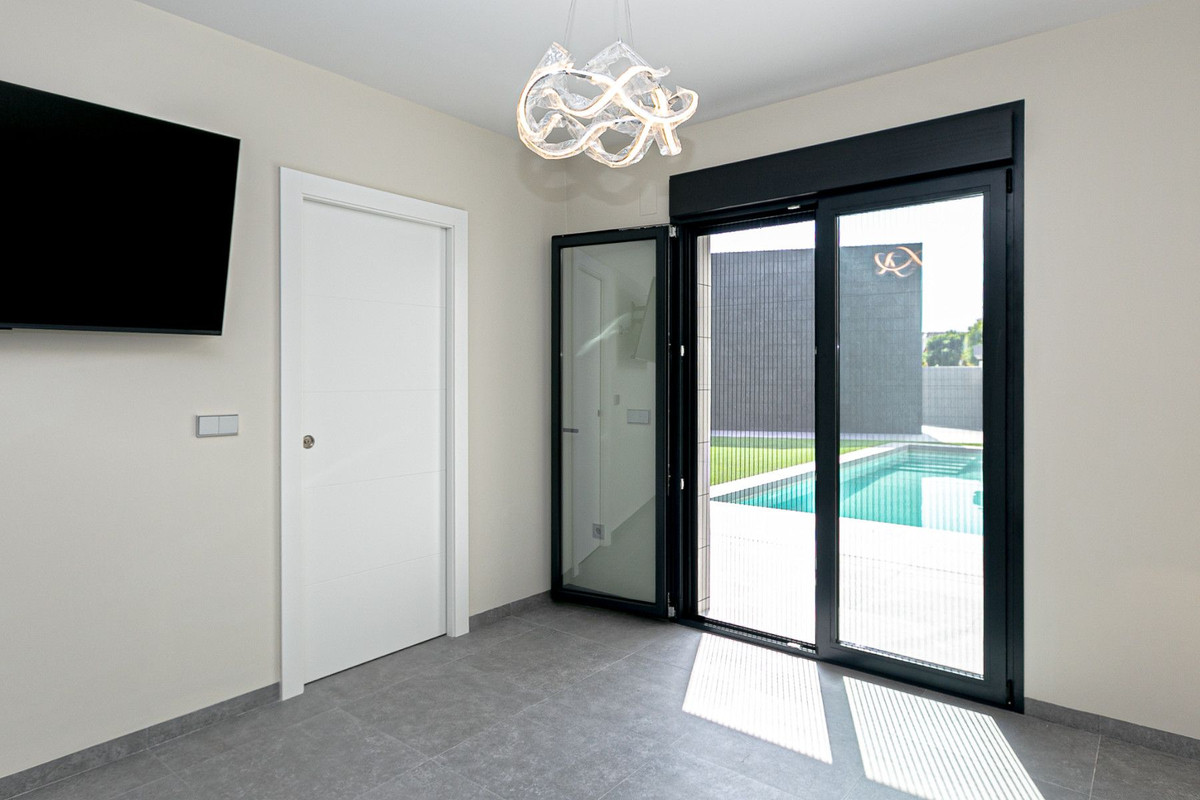 Se vende Villa - Chalet de 5 dormitorios en Costa Calida, Murcia, España