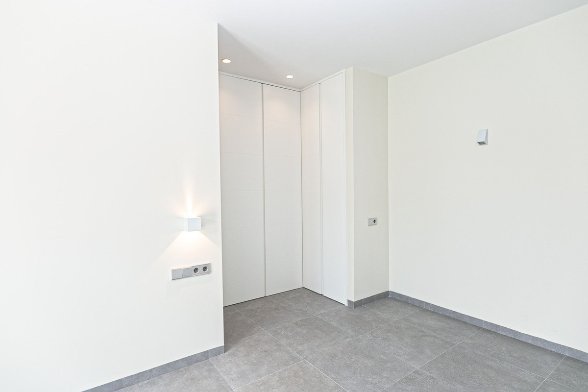 Se vende Villa - Chalet de 5 dormitorios en Costa Calida, Murcia, España