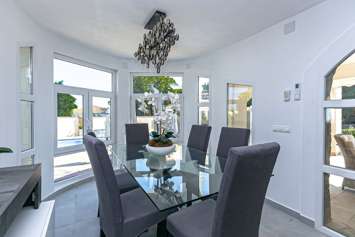 6 Bed Townhouse for sale in Orihuela Costa Costa Blanca, Alicante, Spain