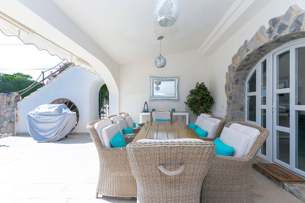6 Bed Townhouse for sale in Orihuela Costa Costa Blanca, Alicante, Spain