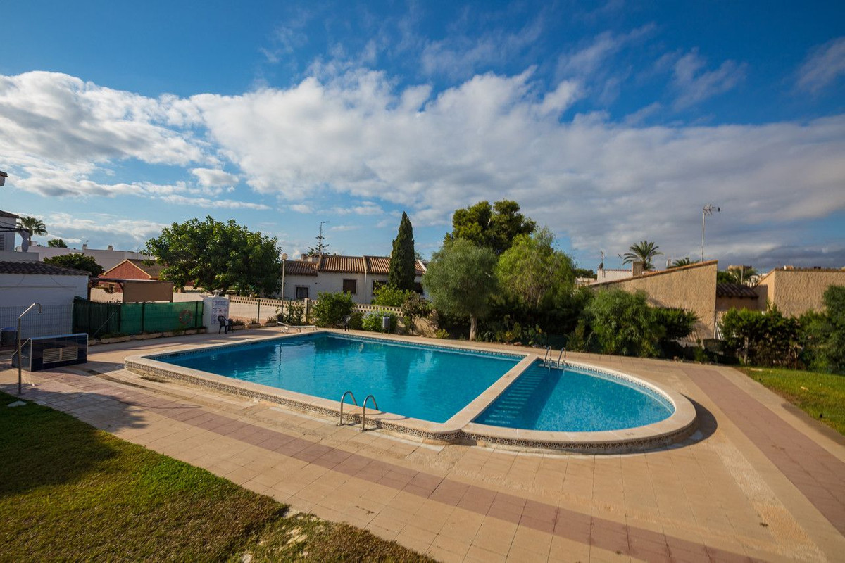 Se vende Ático de 2 dormitorios en Costa Blanca, Alicante, España