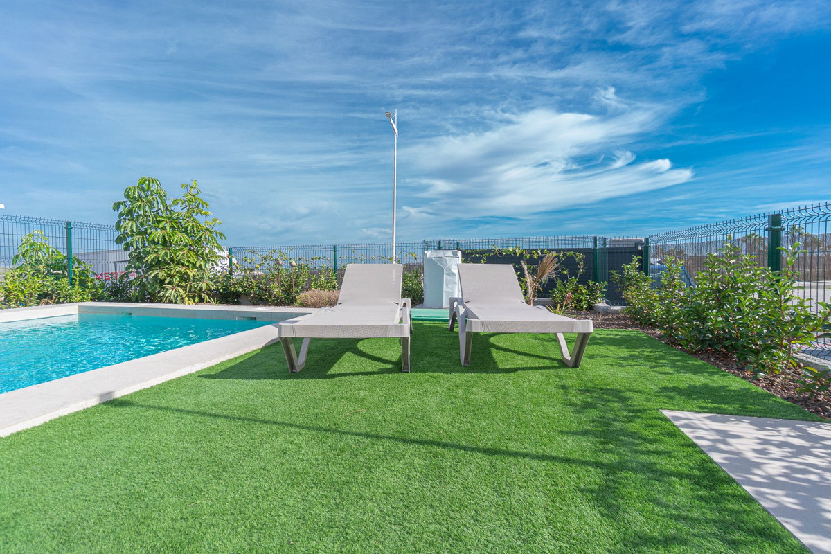 Se vende Villa - Chalet de 3 dormitorios en Costa Blanca, Alicante, España