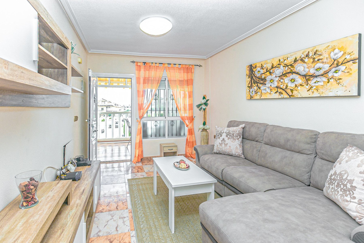 Se vende Apartamento Planta Media de 2 dormitorios en Costa Blanca, Alicante, España