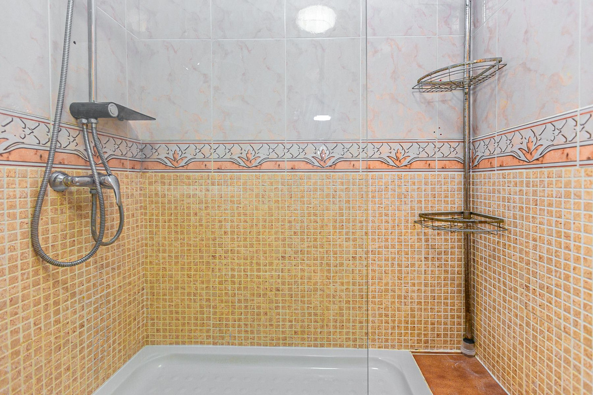 Se vende Apartamento Planta Media de 2 dormitorios en Costa Blanca, Alicante, España