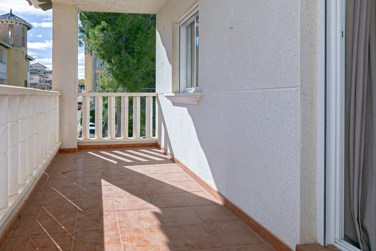 Se vende Ático de 2 dormitorios en Costa Blanca, Alicante, España